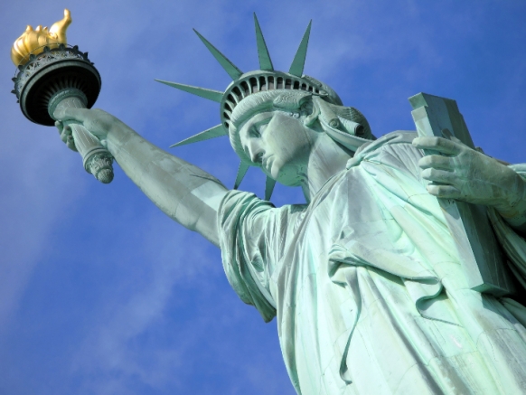 12.03.08-mjs_ft_statue-of-liberty_11258748_582_437.jpg